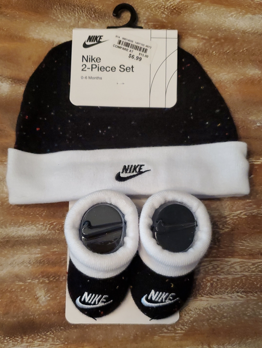 Nike 2-Piece Hat & Booties Set